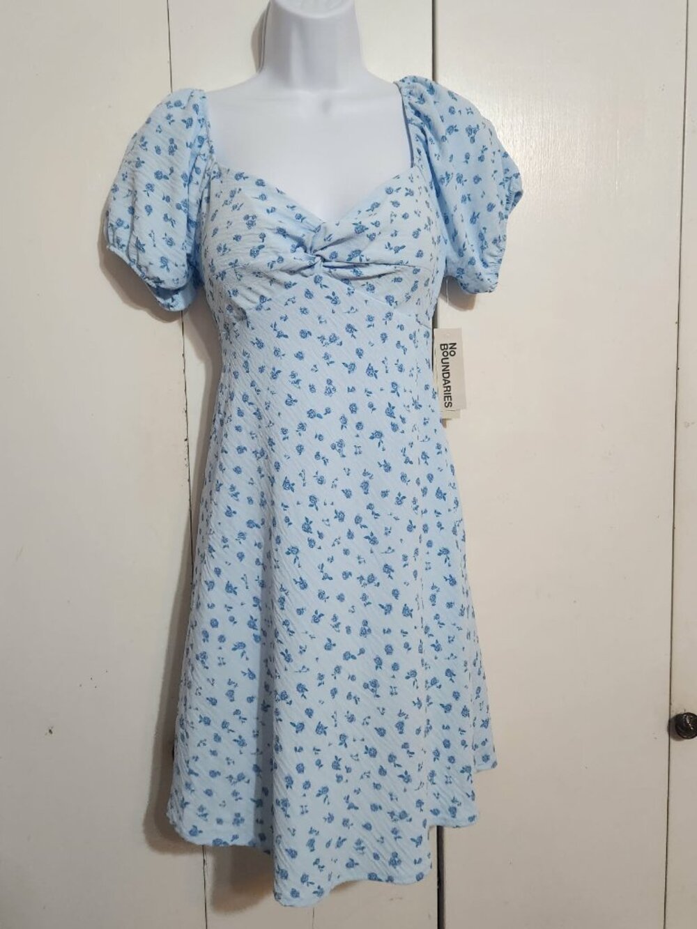 NWT No Boundaries Juniors Blue Rose Floral Mini Dress Small S Cottagecore Ditsy